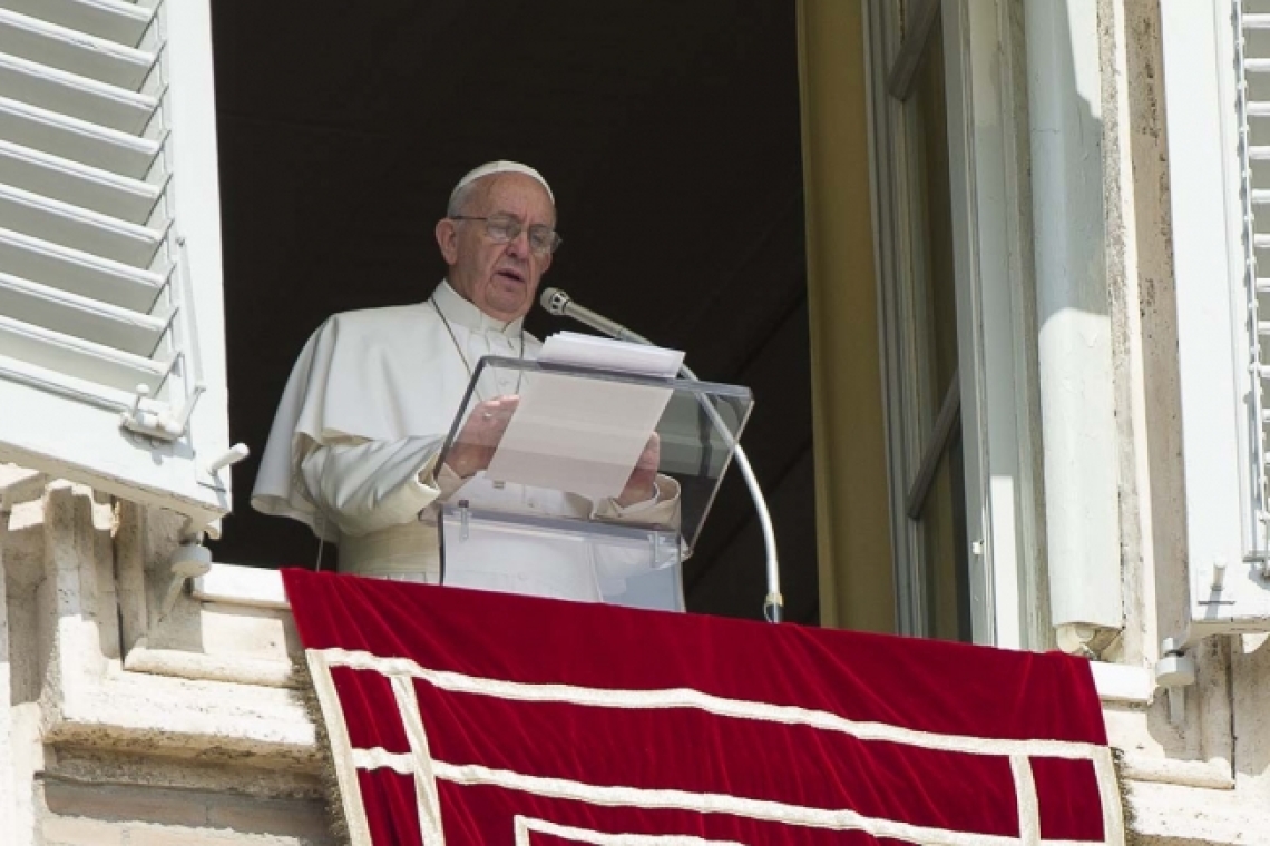 OMONDO SOCIÉTÉ - Le pape reconnaît que le Vatican était informé des abus sexuels de l'abbé Pierre